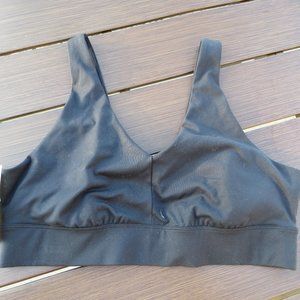 NWT All in Motion Light Support Twist Bra Black - Size XL ~TARGET~